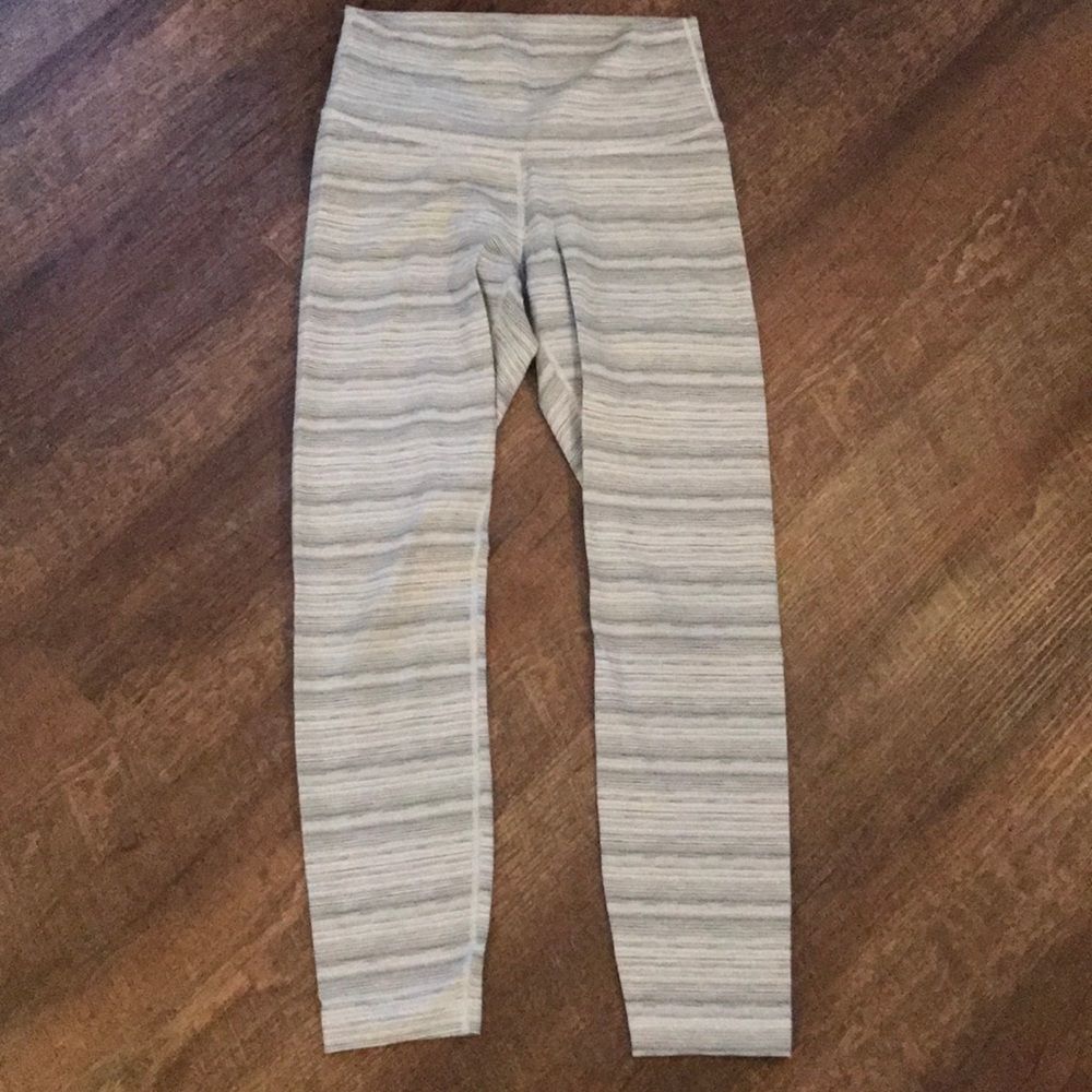 Lululemon Hugh waisted 7/8 crop